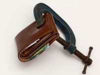 Про жадность иностранцев